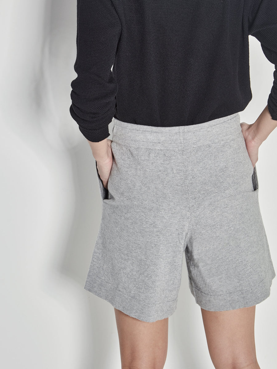 _grey_knit_shorts