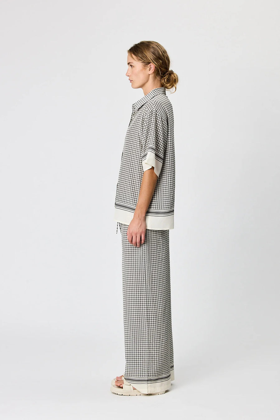 Remain | Blake Wide Leg Pant - Charcoal Houndstooth