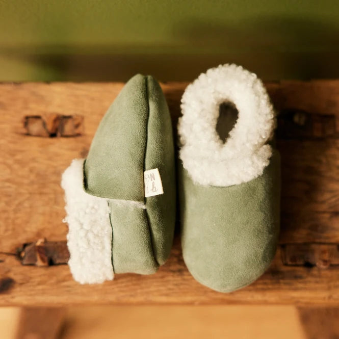 Nature Baby | Lambskin Booties - Lily Pad